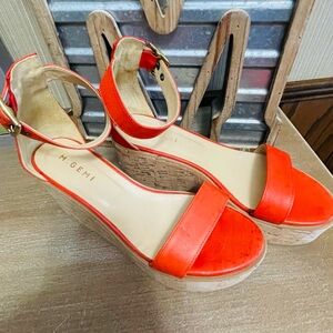 M Gemi Italian leather Platform Sandal. EUR size 39. Size 8.5
